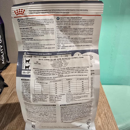 Alimento Seco De Royal Canin FCN Hairball Care Cat